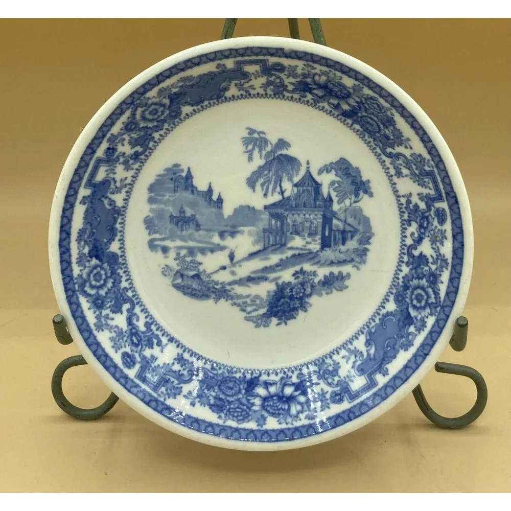 O.P. CO. Syracuse China Blue Willow Pattern 7 1/4” Bowl Blue White X9 1943